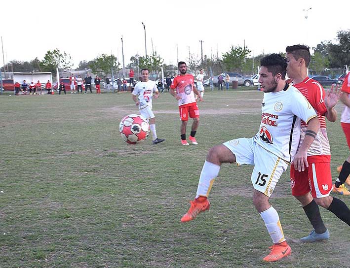 Playosa entró con goles