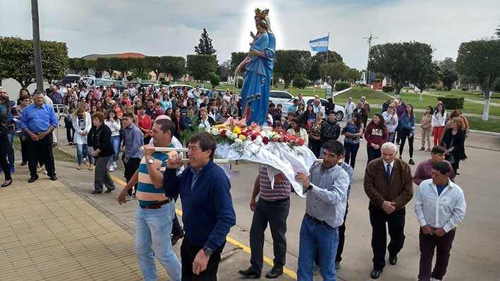 El pueblo reunido en torno a la fe