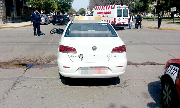 Hombre herido grave en un choque