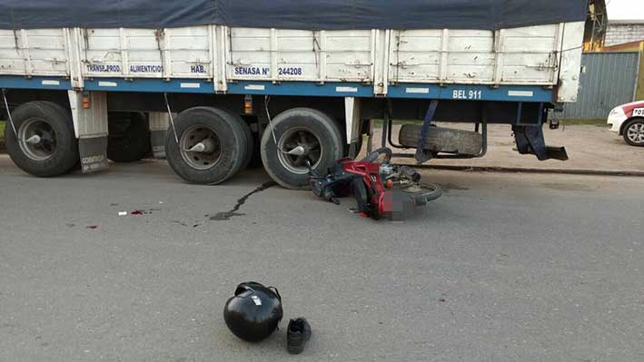 Camionero craikense murió en ruta 10 y un motociclista está muy grave en el Pasteur