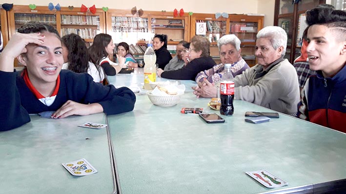 Alumnos “por la sonrisa de mi abuelo”