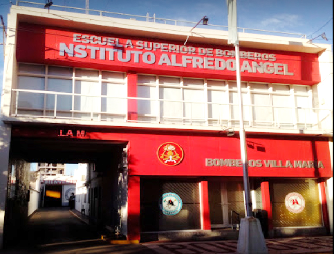 Tres motociclistas y un camionero heridos