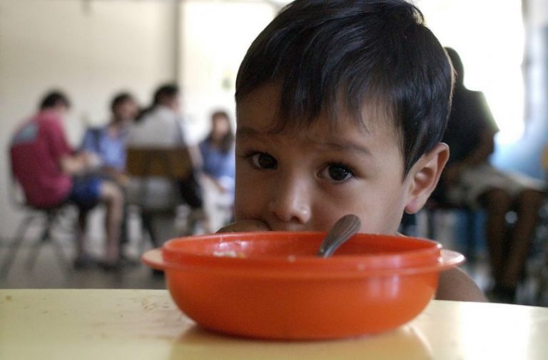 Agradecimiento del comedor Felices los Niños