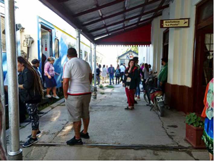 Por la parada del tren