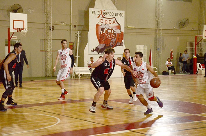 Central Argentino cayó en el debut