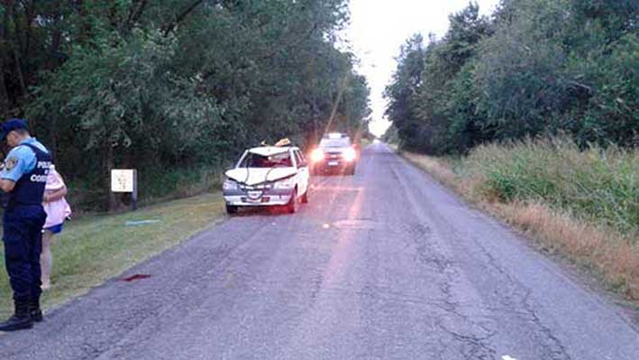 Un taxi arrolló a un peatón en la ruta 2