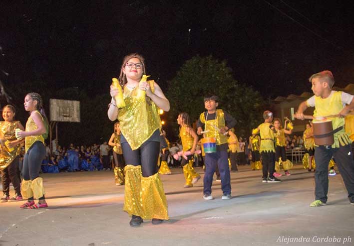 La Escuela Estrada despidió el año con una fiesta a todo color