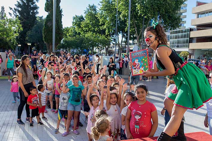 Niños preparados para la Navidad