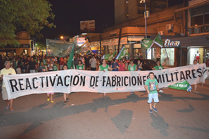 Fábrica: volvieron a marchar por la reincorporación de los despedidos