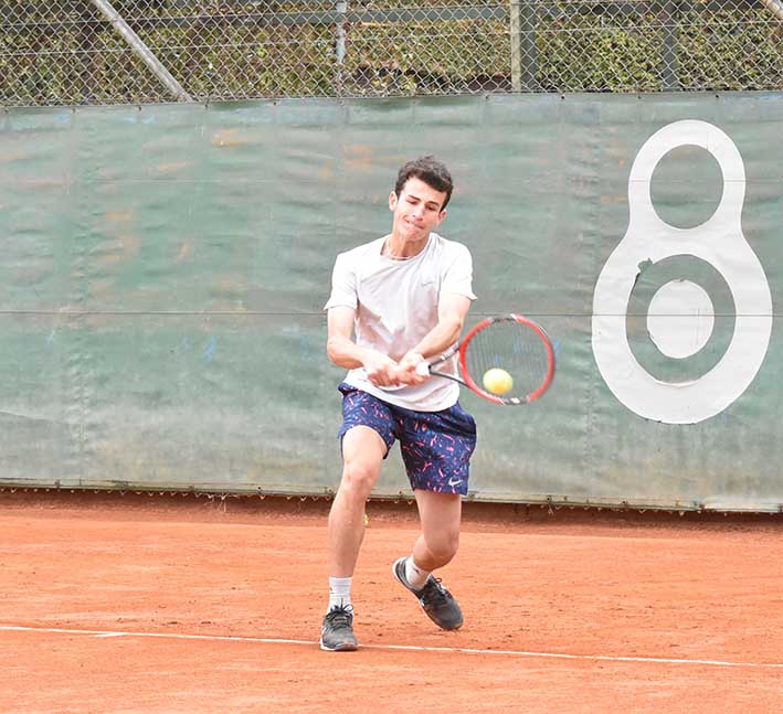 Bruno Caula juega la qualy del Orange