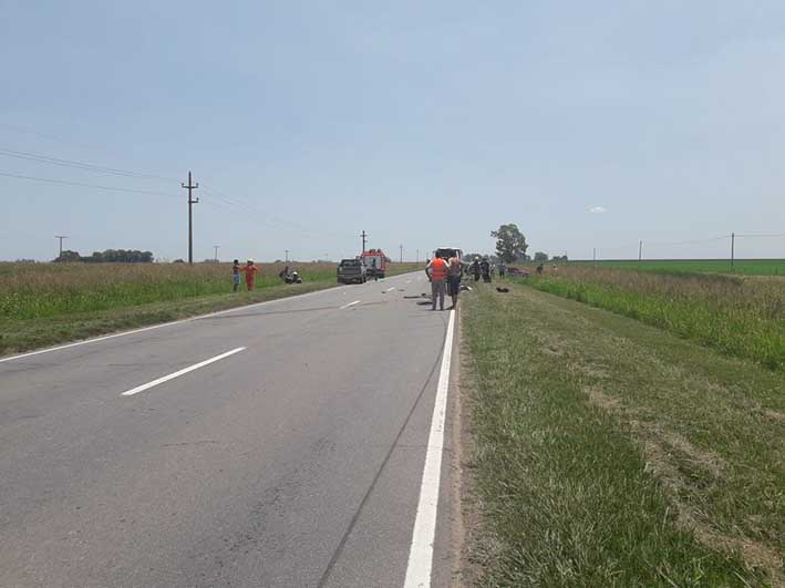 Un joven motociclista perdió la vida al chocar contra un automóvil