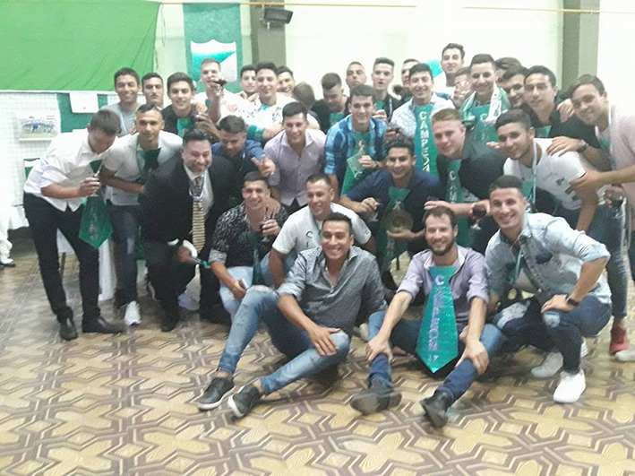 Rivadavia agasajó a sus campeones