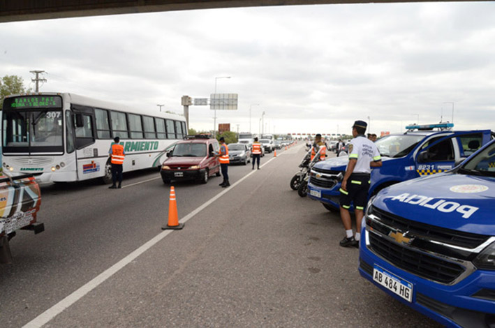 Operativo de la Policía Caminera para “concientizar a los turistas”