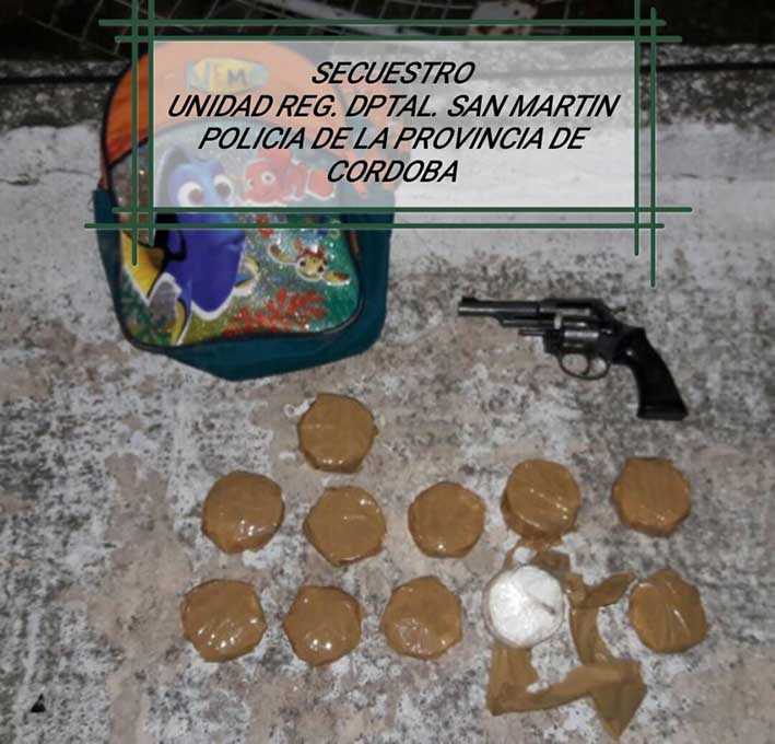 Apresaron a un individuo que llevaba 11 alfajores de cocaína