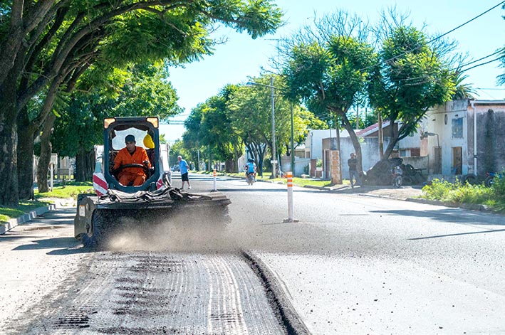 Avanza la repavimentación de la 158