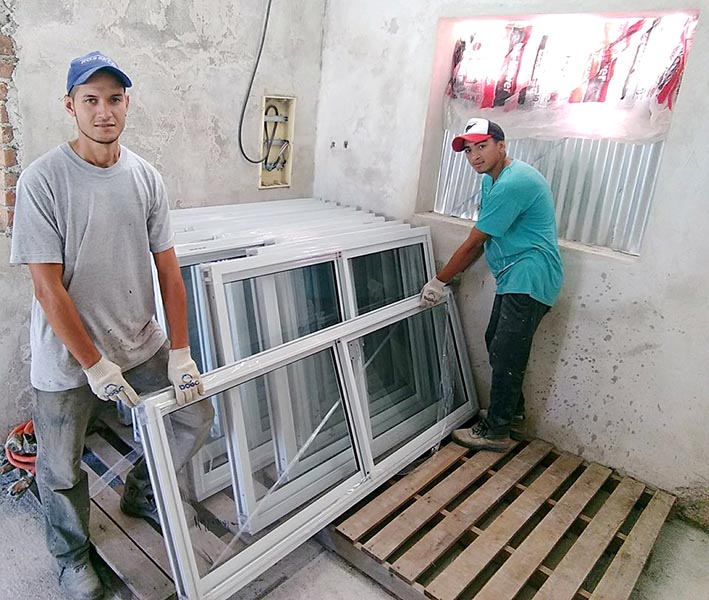 Trabajan en el secundario