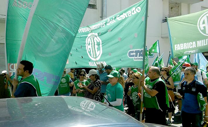 Trabajadores locales expresaron su reclamo en Córdoba y Buenos Aires