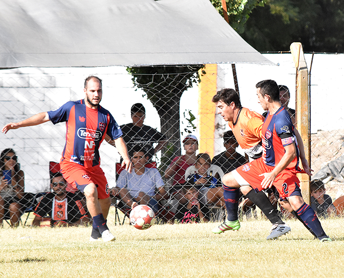 Goleó San Lorenzo y mantiene su ilusión