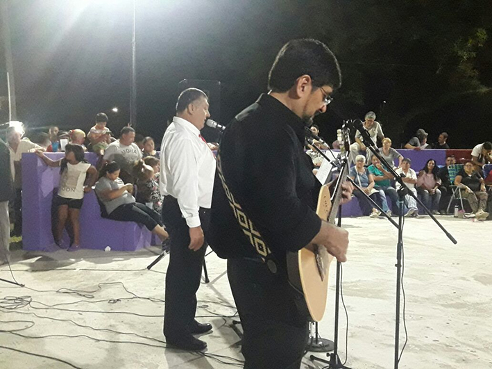 El concurso de cantores vuelve a convocar en el Parque Yrigoyen