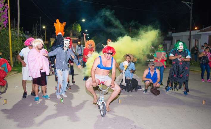 Noetinger: locos por el Carnaval, con humor y baile