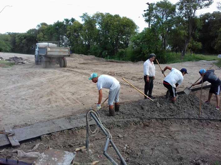 Construyen nuevos desagües para prevenir inundaciones