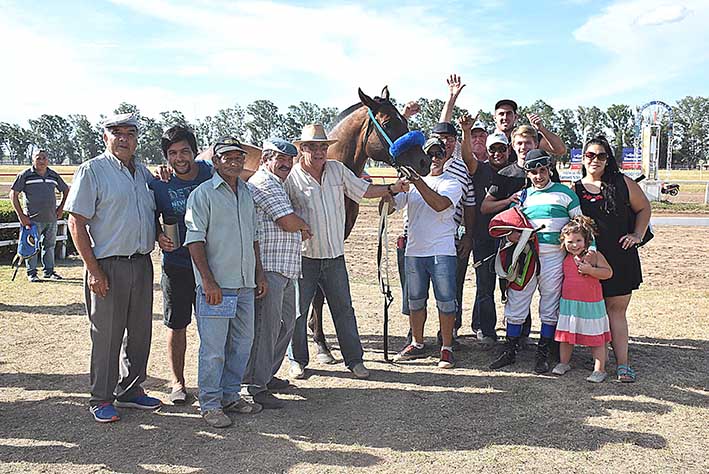 Turf: Derby se quedó con la principal