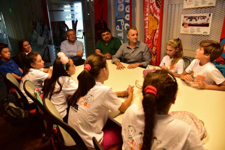 Niños se suman a concientizar en lo vial