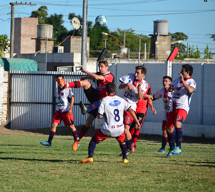 Colón llega afilado