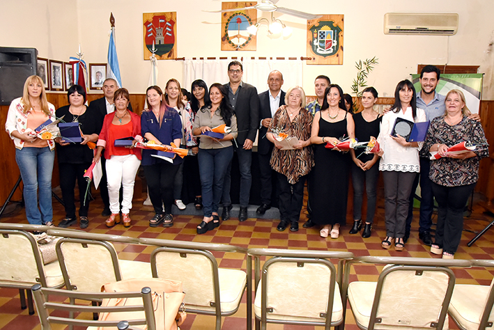 Homenajearon a diez trabajadoras