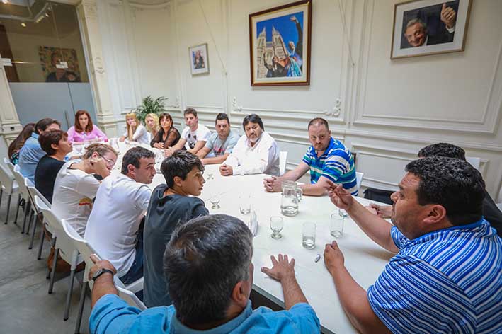 Fábrica: trabajadores con CFK