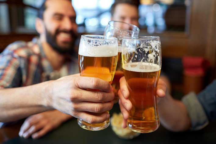 ¿Cuánto es el exceso de alcohol perjudicial para la salud?