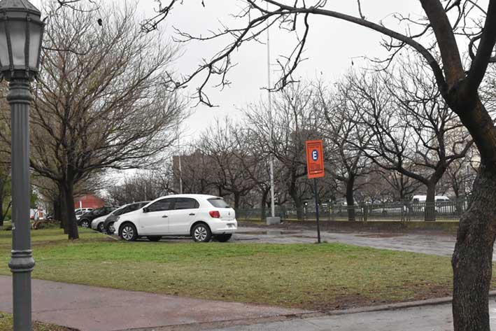 El municipio dijo que no autorizó nueva forma de cobro de estacionamiento medido