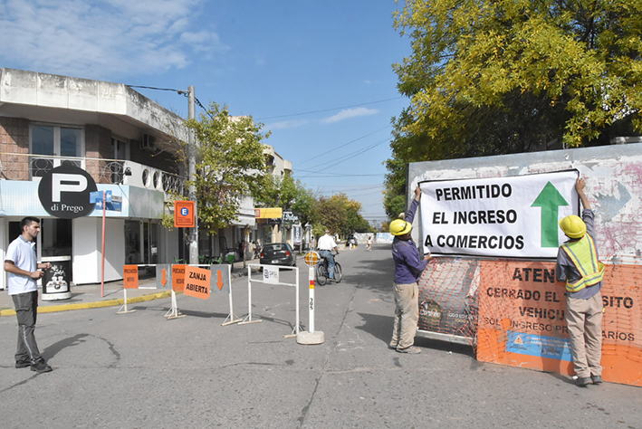 Comerciantes enojados con el municipio