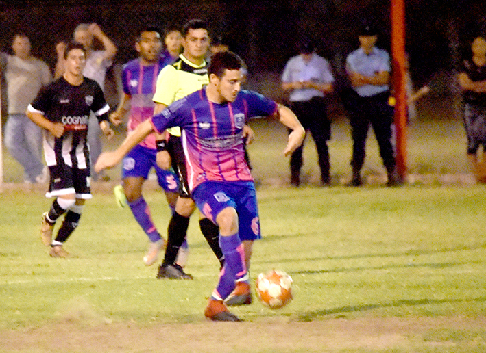 Universitario recibe a Yrigoyen