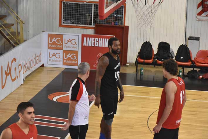 Ameghino ante Oberá, por el tercer juego