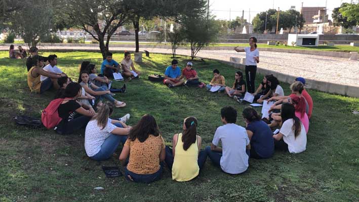 Desde Fonbec, le brindan ayuda a más  de noventa chicos que van a la escuela