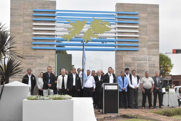 Lanzan el Concurso Provincial de Escultura en honor a Malvinas