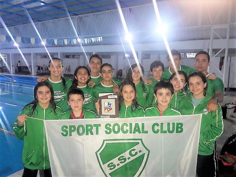 Podio para el equipo del Sport Social Club