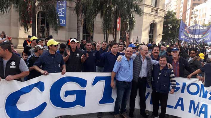 Gremios de Villa María en la marcha por el aniversario del “Cordobazo”