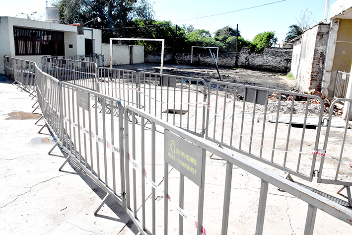 Directivos de la Arturo M. Bas están “pensando” en un nuevo edificio