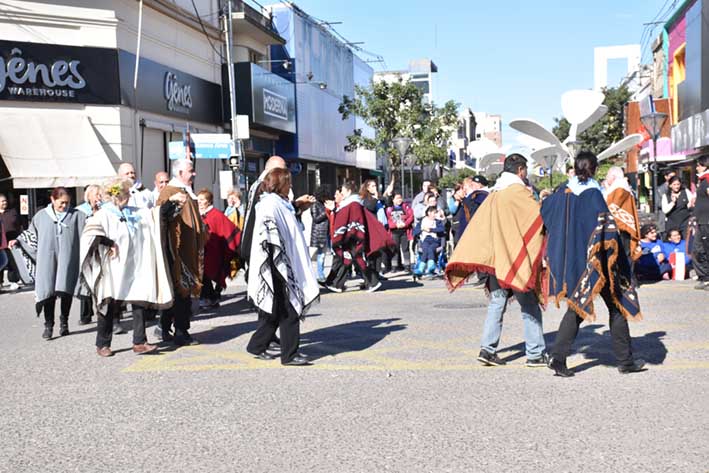 Proponen baile patrio en la Peatonal