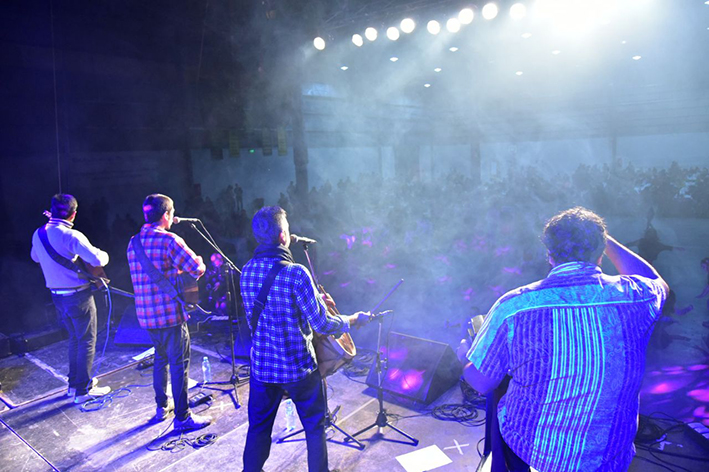 Festejaron con locro y música