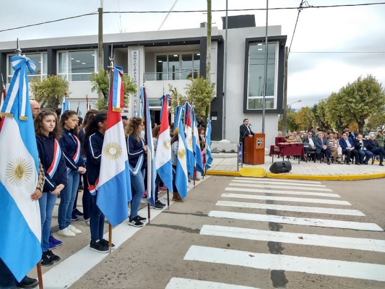 La primera inauguración oficial