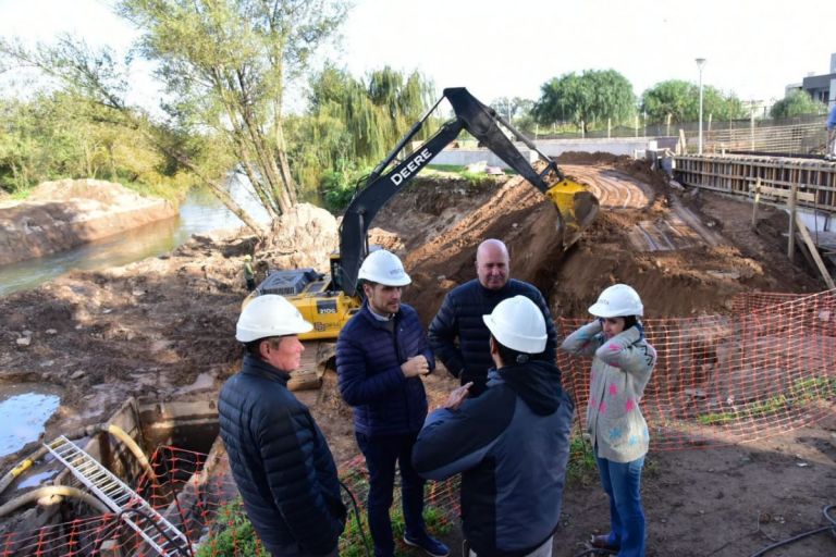 Avanzan los trabajos del nuevo puente en ambas márgenes del Ctalamochita