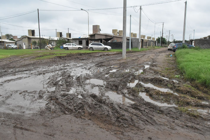 Varias calles de ambas Villas, en estado intransitable