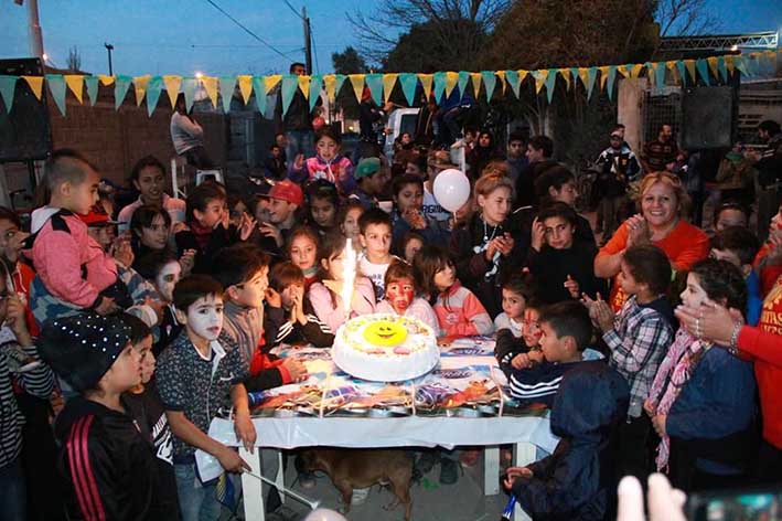 El comedor Caritas Felices festeja  su aniversario junto a 90 chicos