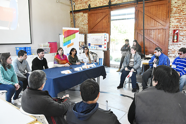 Colocarán 120 carteles Braille en nomencladores de la zona centro