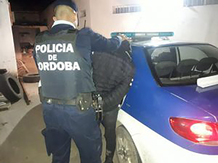 Fue detenido por entrar a una casa cuyo acceso tiene restringido