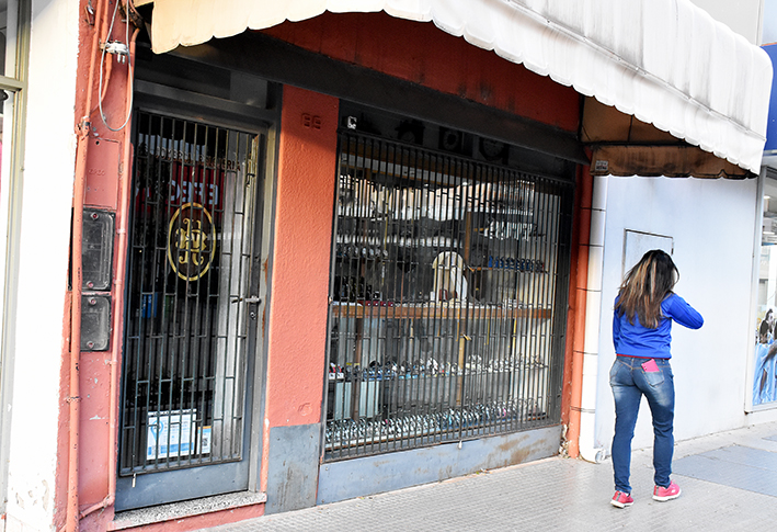 Volvieron los delincuentes a una joyería del centro de Villa María