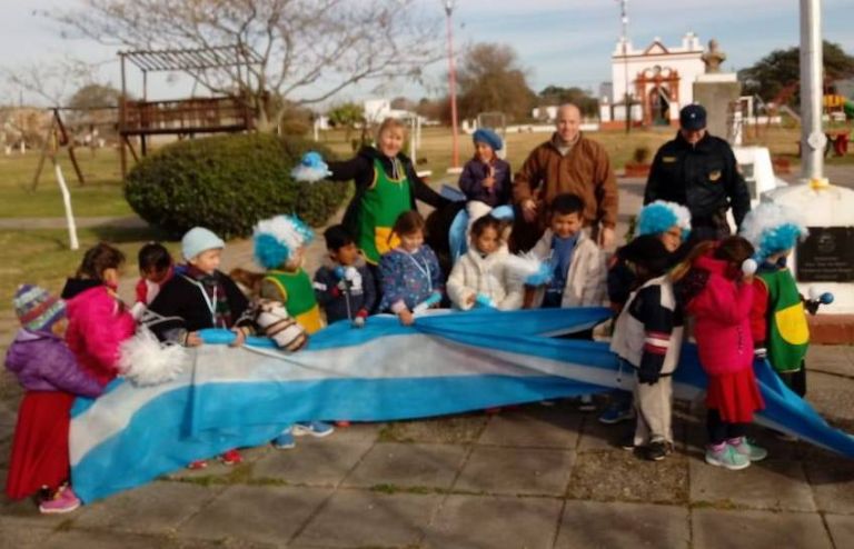 Celeste y blanco en toda la comunidad